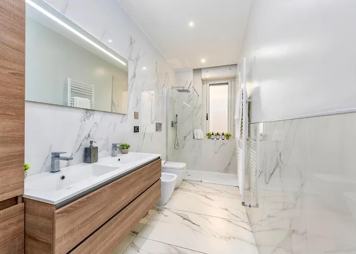 Luxurious In The Center Of 3*