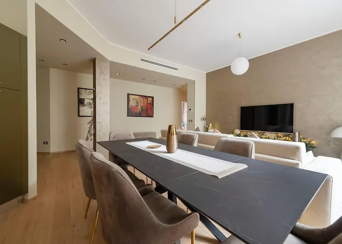 Luxurious In The Center Of 3*