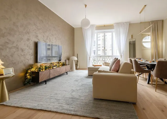 Gasthuis Luxurious In The Center Of