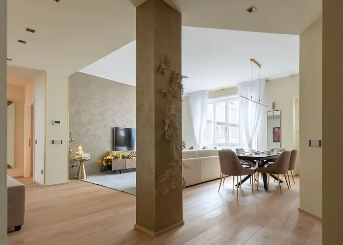 Luxurious In The Center Of Rzym