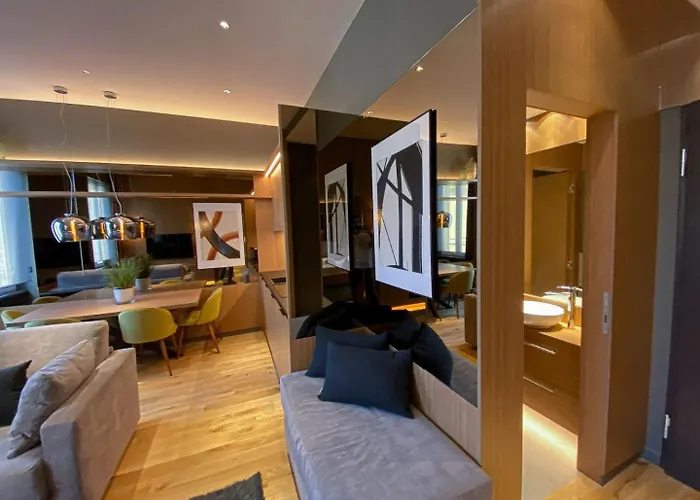 Pensjonat Luxurious In The Center Of 3*
